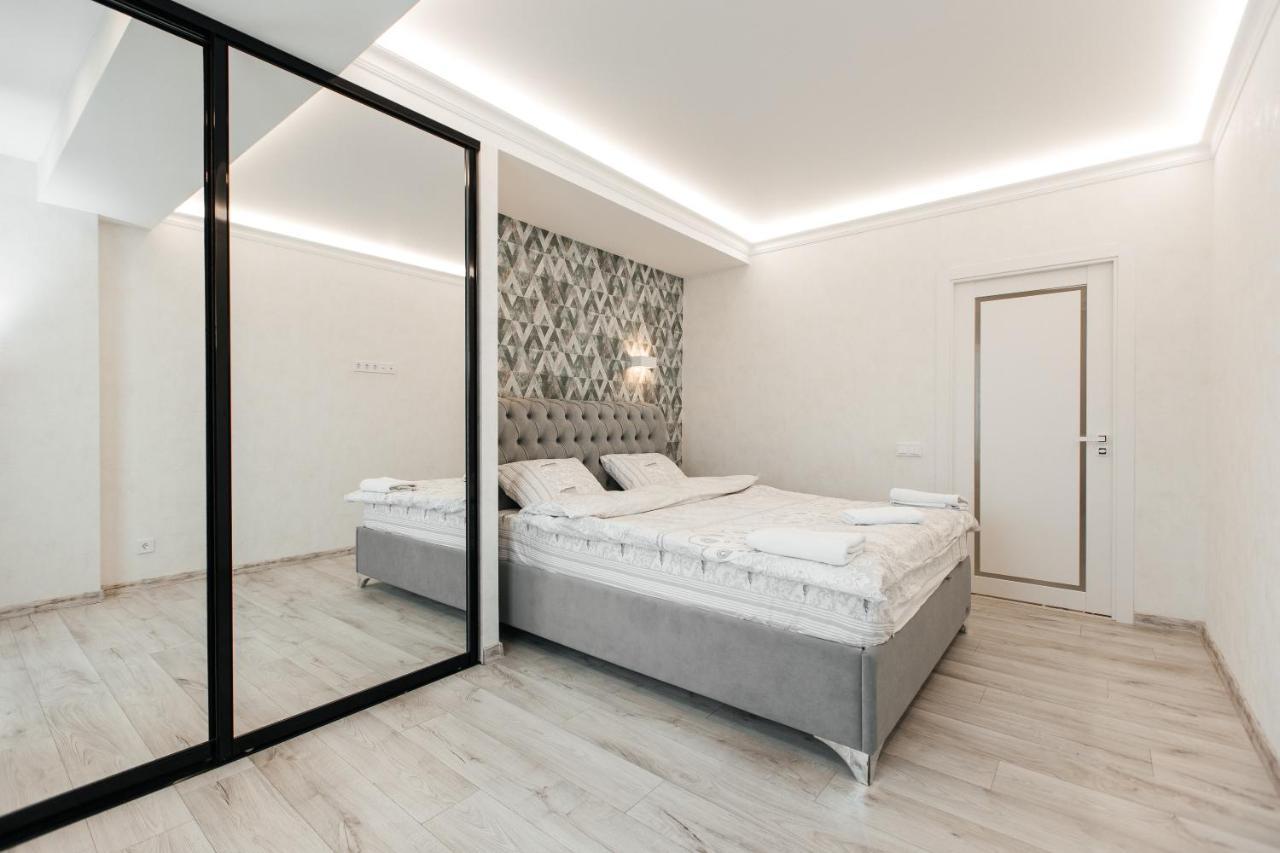 Luxury Apartment Kischinau Exterior foto